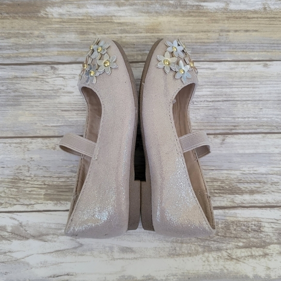 Children's Place Toddler Mary Jane Ballet Flats w/ Flowers Size 5 Gold Shimmer - Picture 5 of 9